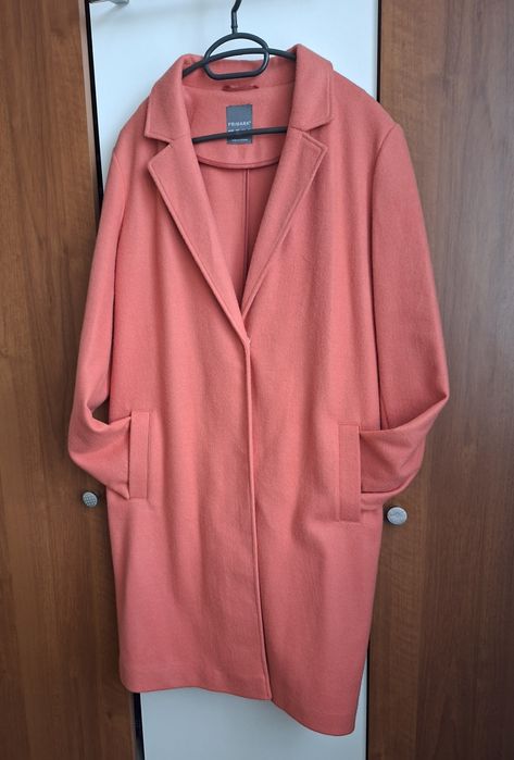 Дълго палто 38 размер