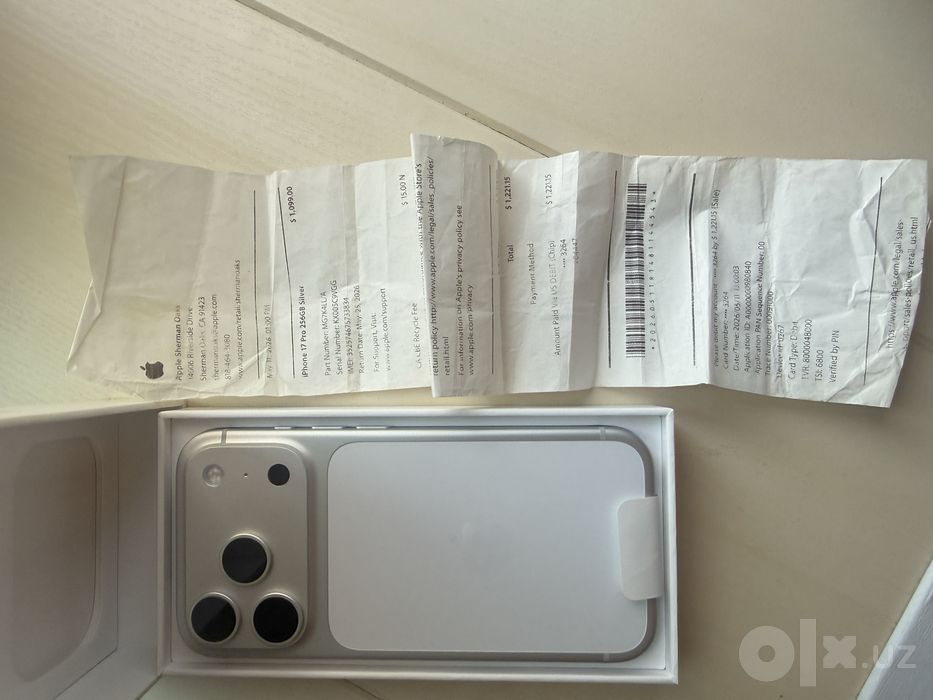 Iphone 17 Silver 256gb НОВЫЙ, с Америки, есть чек от Apple store.IMEI