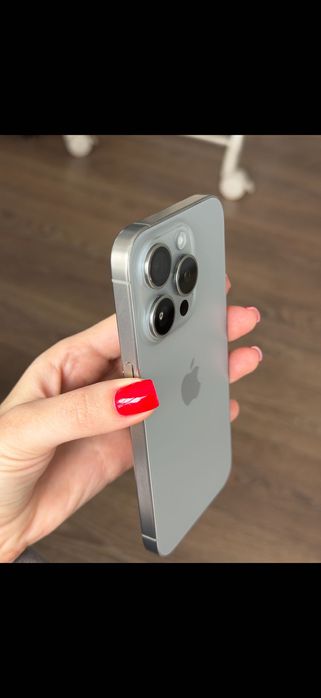 iPhone 15 pro 256 gb