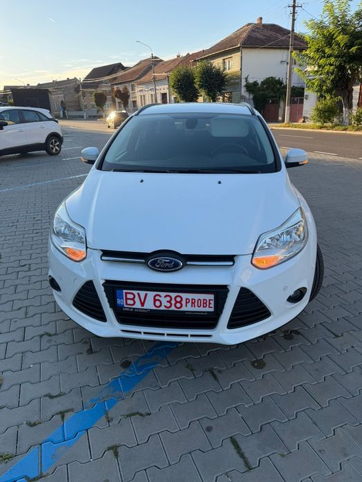 FORD Focus 2013 — imagine 5