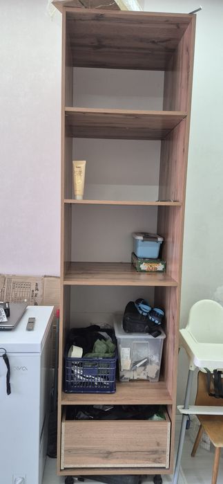 Продам шкаф в кладовку