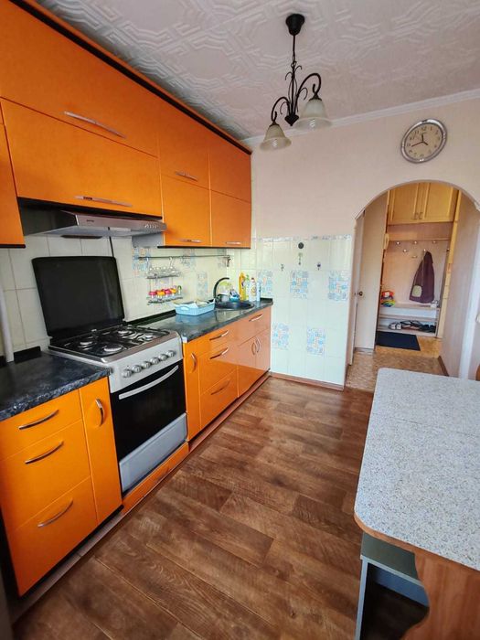 Продам 3-х комнатную квартиру