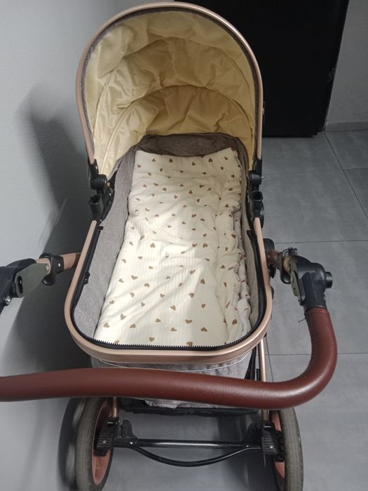 Продам детскую коляску