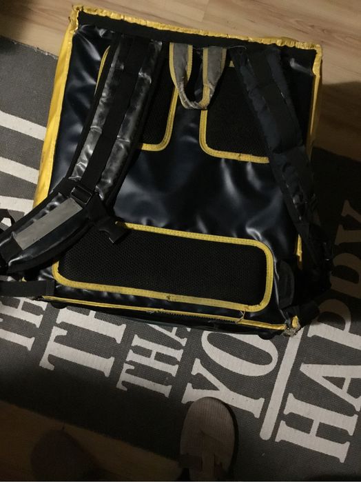 Geanta glovo bolt wolt etc curier pret fix fix