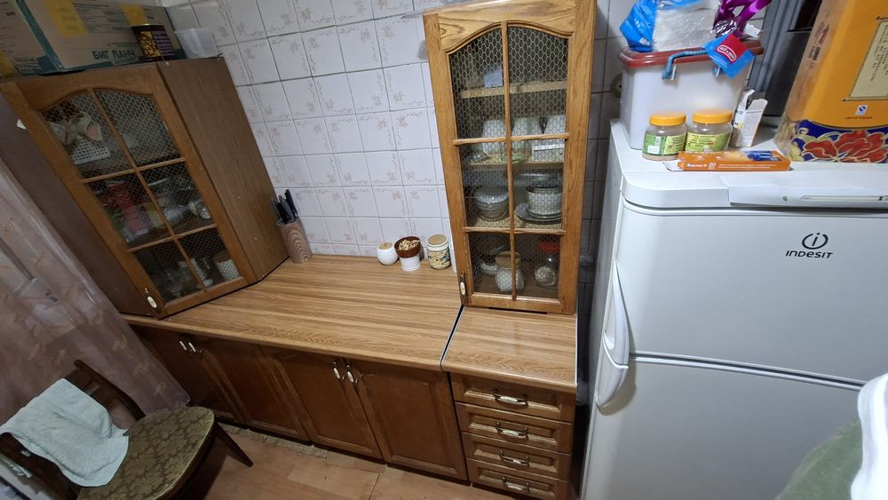 Продам Кухонный Гарнитур