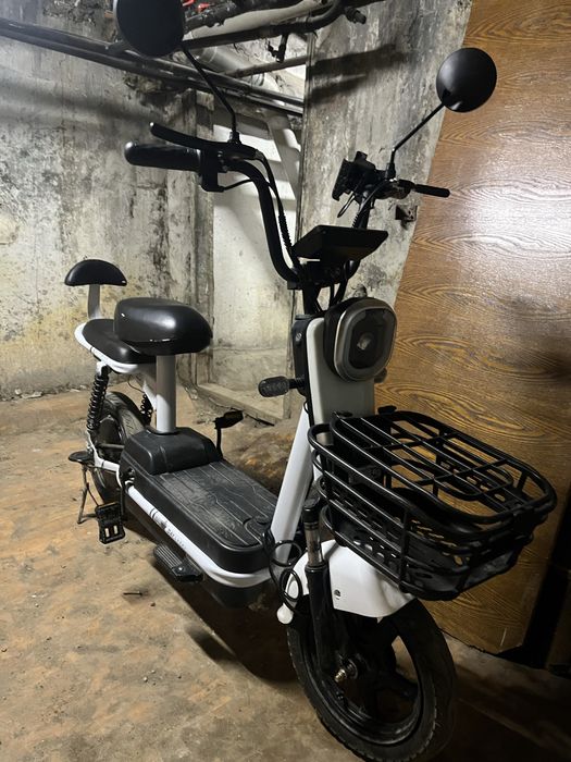 Электроскутер happy