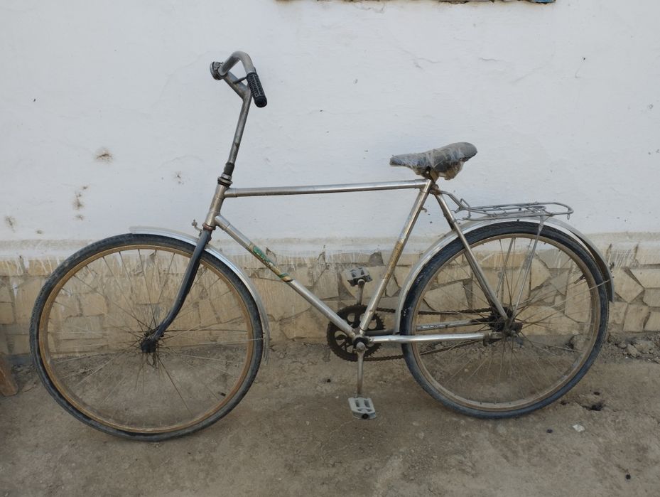 Урал Велик сотилади. Юриб турибди.