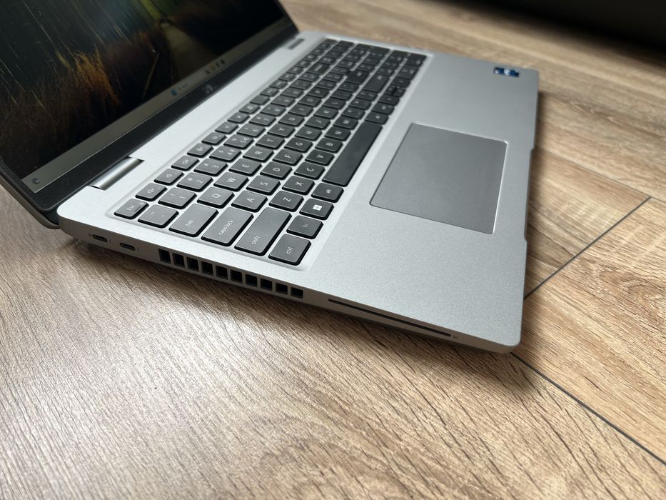 Laptop Dell Precision 3571 i7-12800H 32gb Ram DDR 5 4gb Video Gamimg