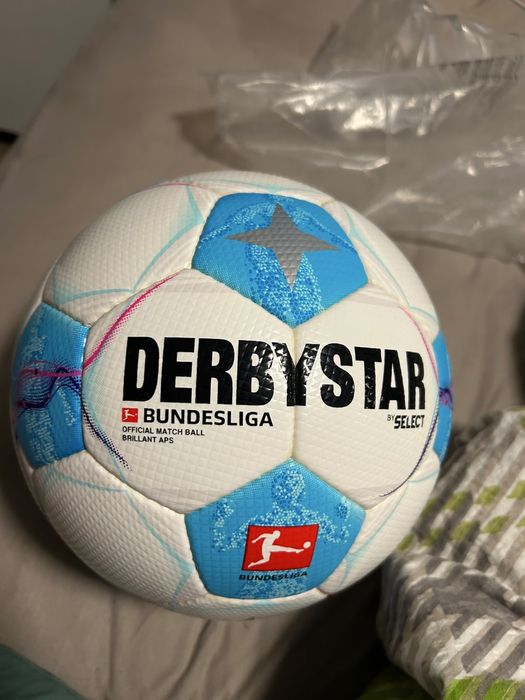 Мяч derbystar.