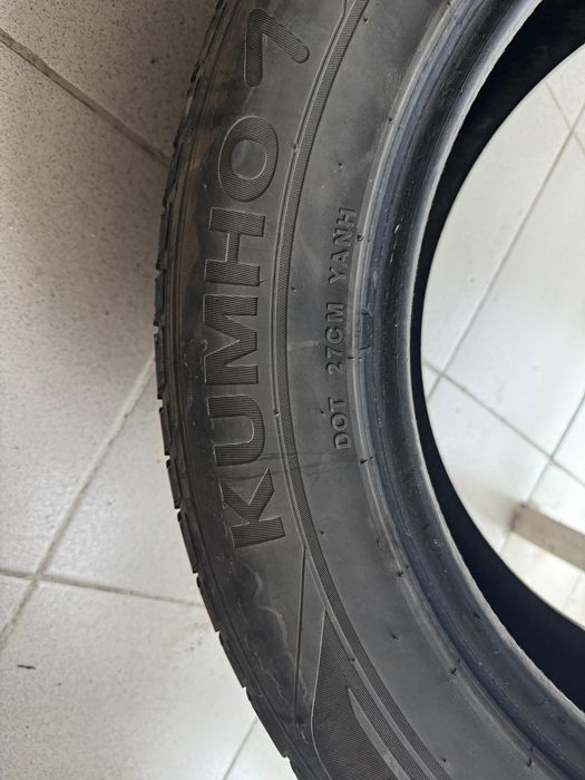 Продам шины 235/60R18