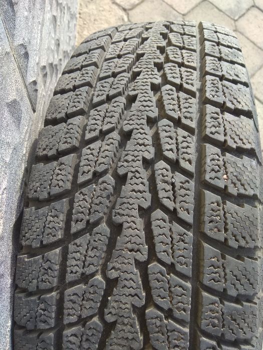 Продам колесо. Размер 215 80/15