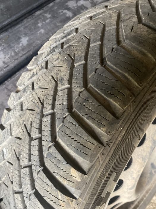Зимни гуми 195/65/15 цола с метални джанти за опел 4х100