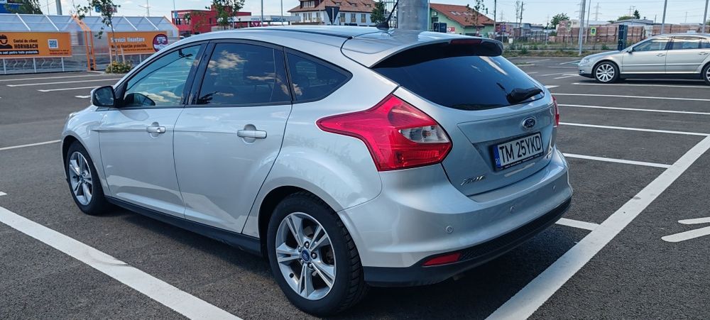 FORD Focus 2013 — imagine 4