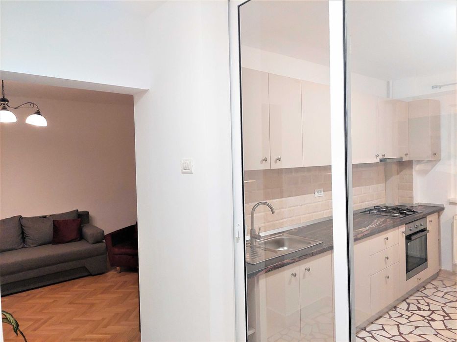 Tineretului-Parc, Metrou, apartament 4 camere renovat, pret 700E