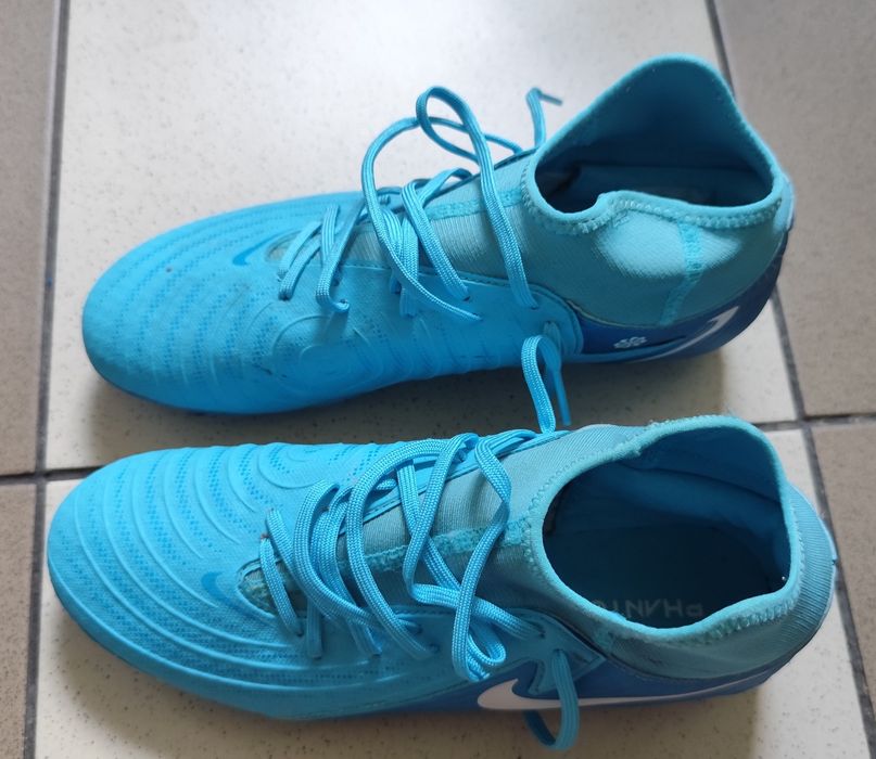 Ghete fotbal Nike Phantom LUNA II