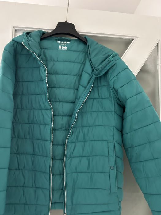 Geaca intermediara marca Pull&Bear culoare verde marimea S