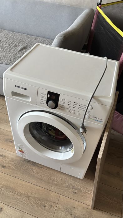 Продам стиральную машину samsung