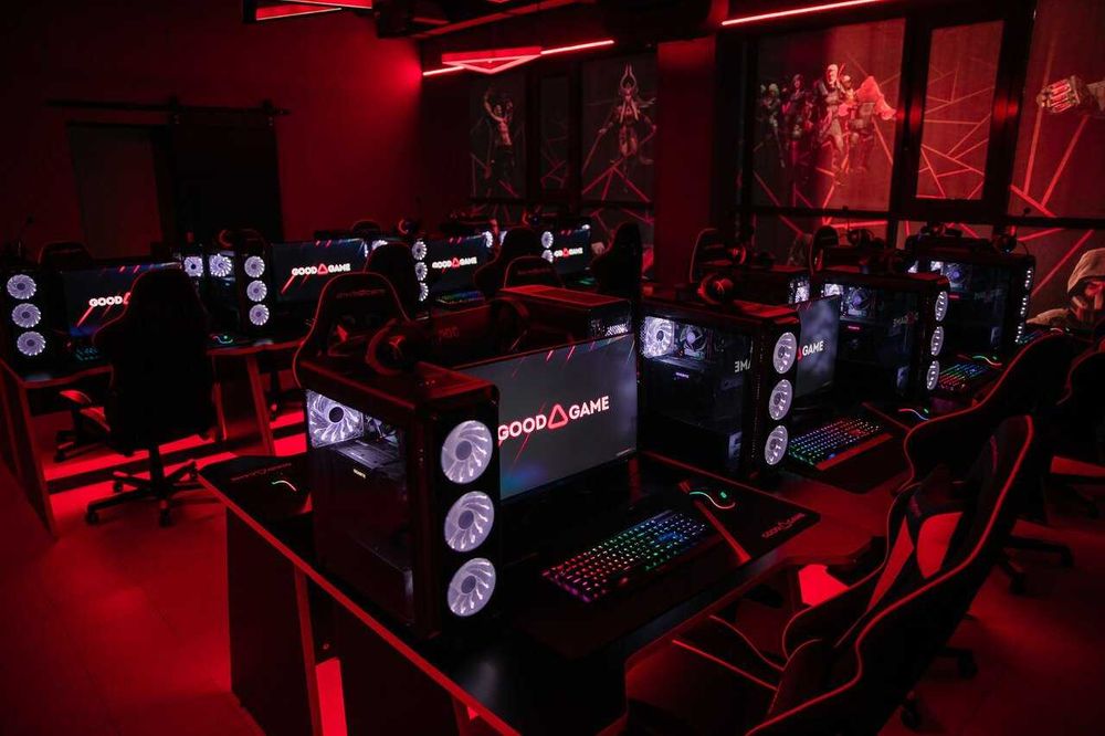 Tayor biznes sotladi 10 komplekt kompyuter sastayanasi yaxshi