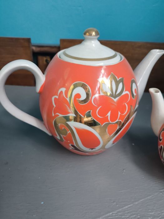 Чайники, фарфоровые