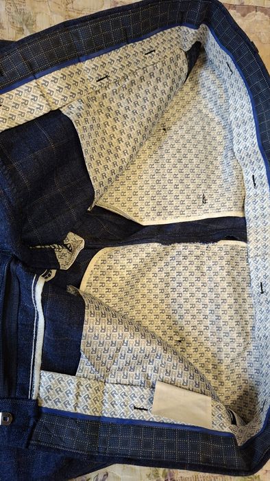 Стильные брюки от Fav Orit