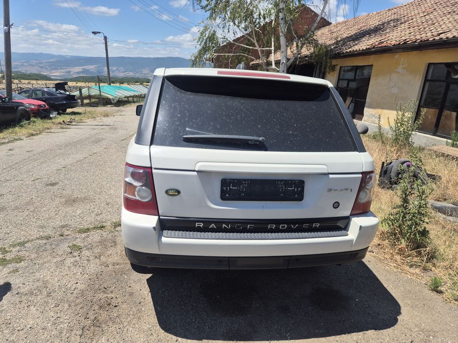 Продавам на части