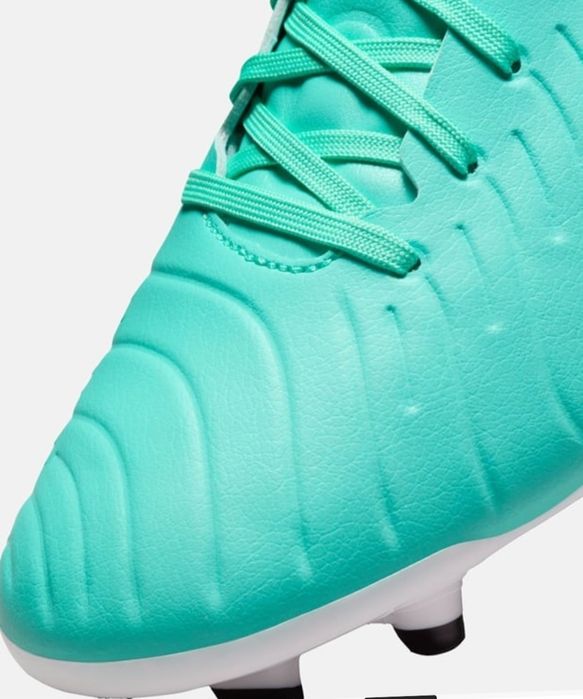 Ghete fotbal Nike Tempo