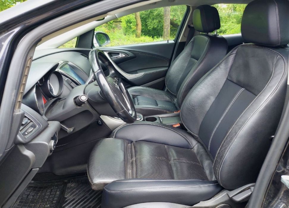 OPEL Astra 2011 — imagine 3