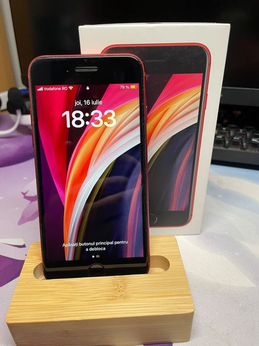 iPhone SE 2020 roșu 64gb