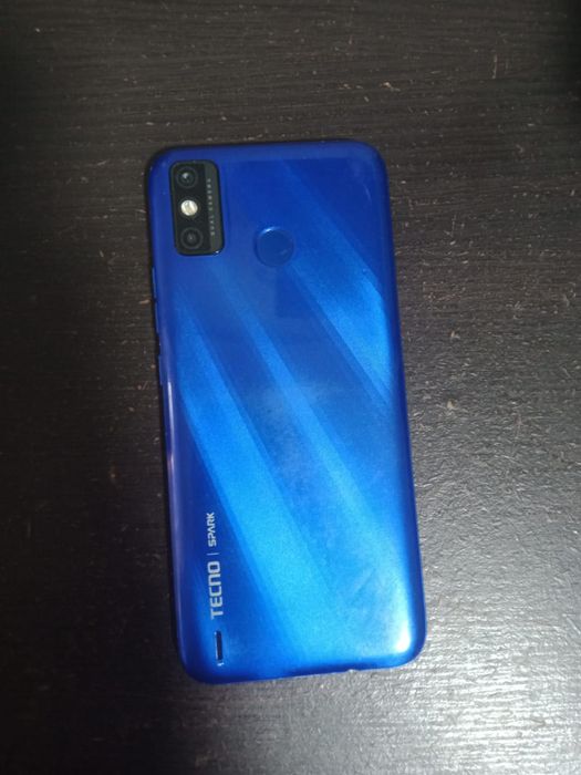 Продам смартфон TEHNO SPARK 6 GO