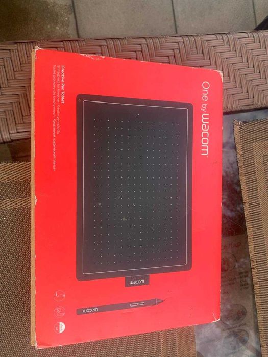 One by WACOM medium, Графический планшет