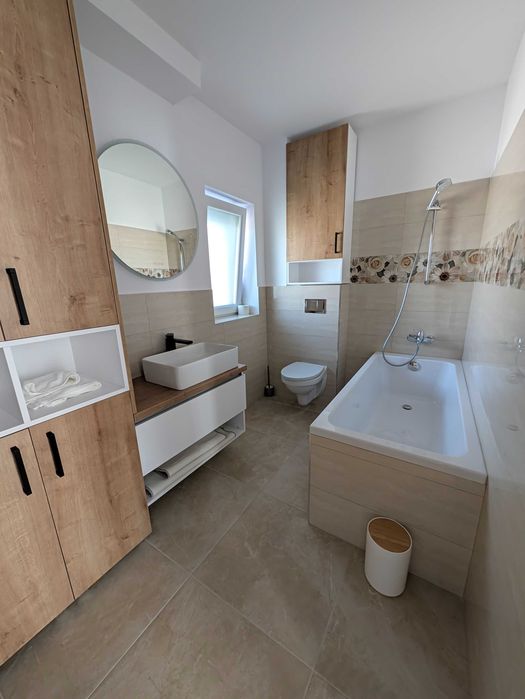 PRIMA ÎNCHIRIERE: Duplex Nou 4 Camere Râșnov – View Cetate, Parcare