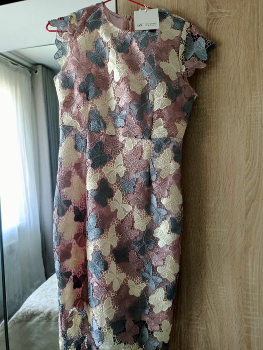 Продаются новые платья!!!