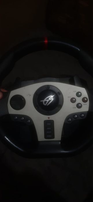 Продам игровой руль