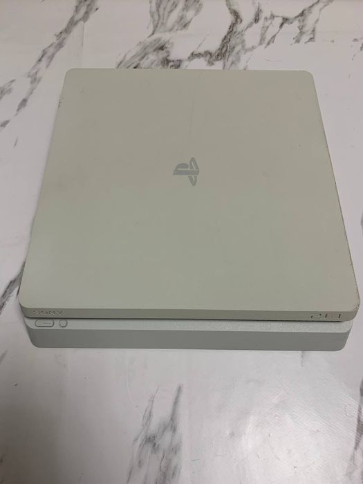 Продается Playstation 4 Slim 1 Tb