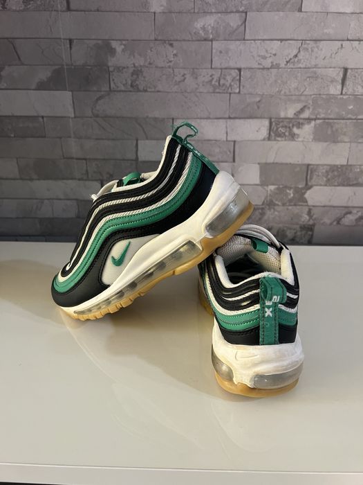 NIKE AIR MAX     35,5 номер