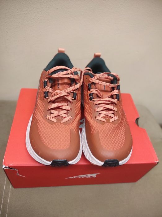 Маратонки Алтра  outroad