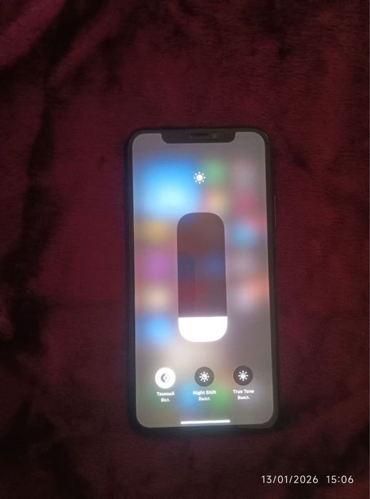 100$ iphone xs 64 gb