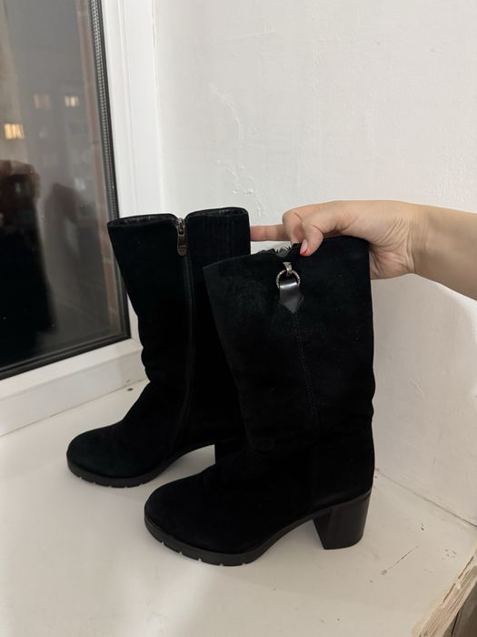 Продам зимние сапоги