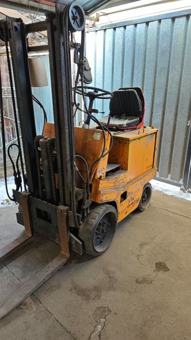 Электопогрузчик.