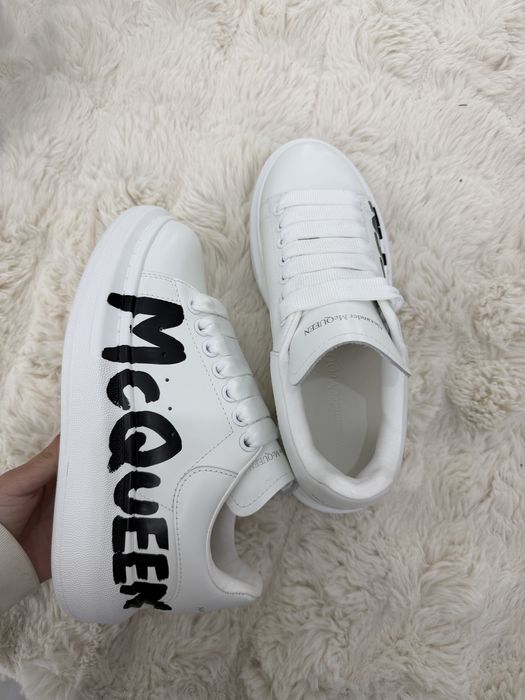 Оригинални сникърси Alexander McQueen