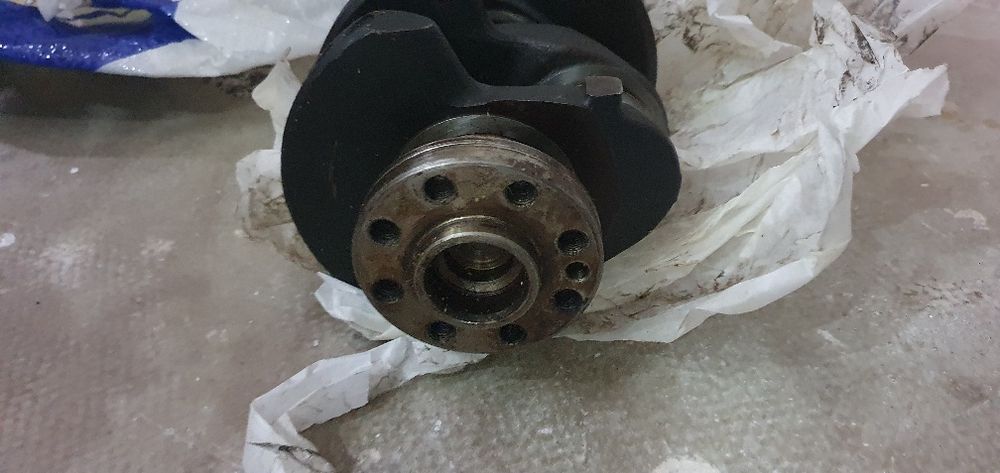 Коленвал  Toyota Vista ardeo 2000