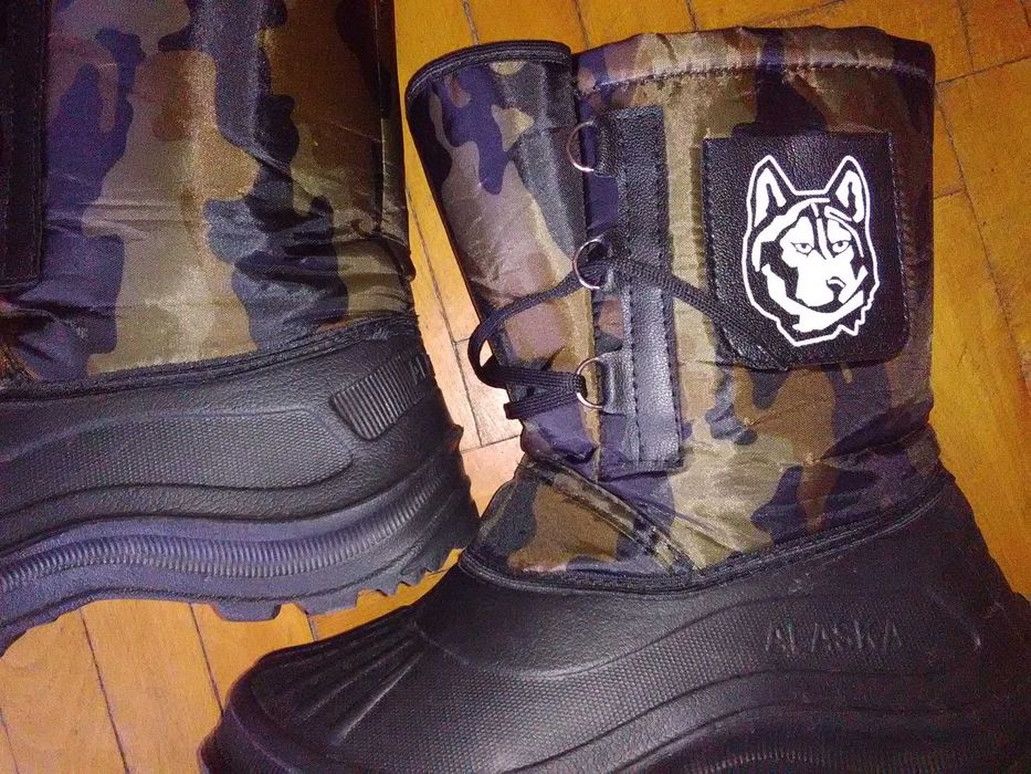 Гумени ботуши тип апрески с гума до глезените марка ALASKA на 1 носене