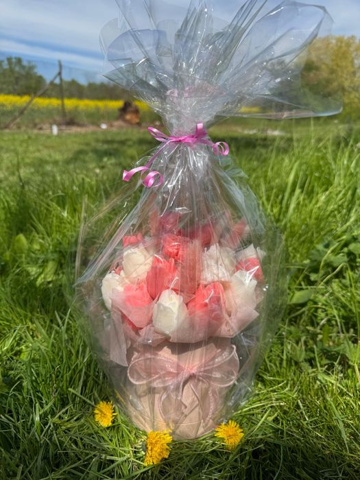 Aranjamente florale din ceară