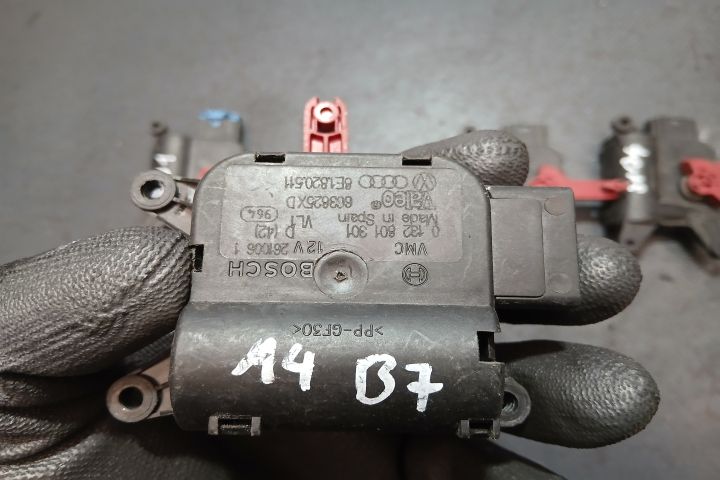 Motoras clapeta aeroterma 0132801301 8E1820511 0132801301 8E1820511 A