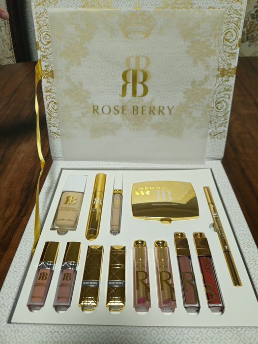 Kosmetika to‘plami Rose Berry