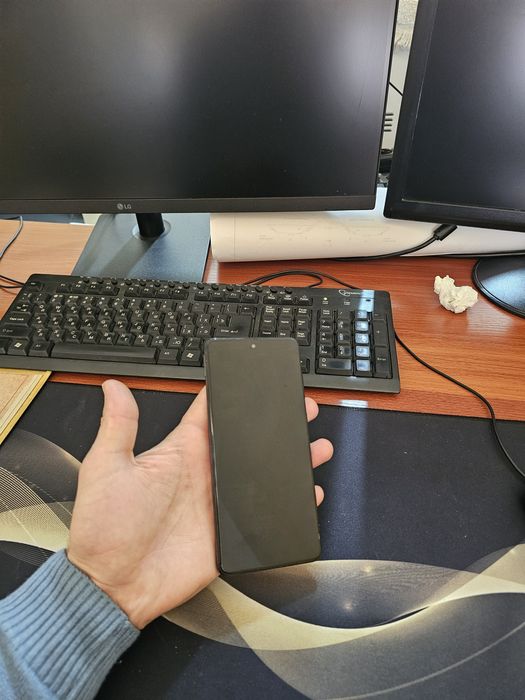 Samsung 71 6/128gb(2022) ideal iwlawi zur aybi yuq tozza telefon