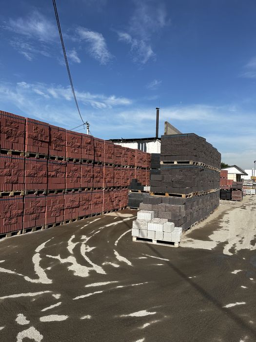 Рваные блоки сплитерные накрывочные крыша