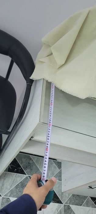 Optika uchun mebel