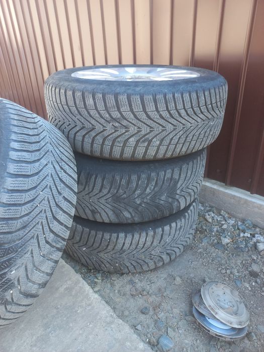 Genți aluminiu Audi pe 16