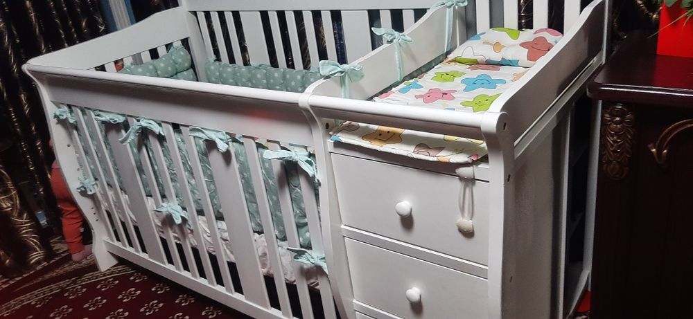 Detskiy kravat. Holati yengidey.